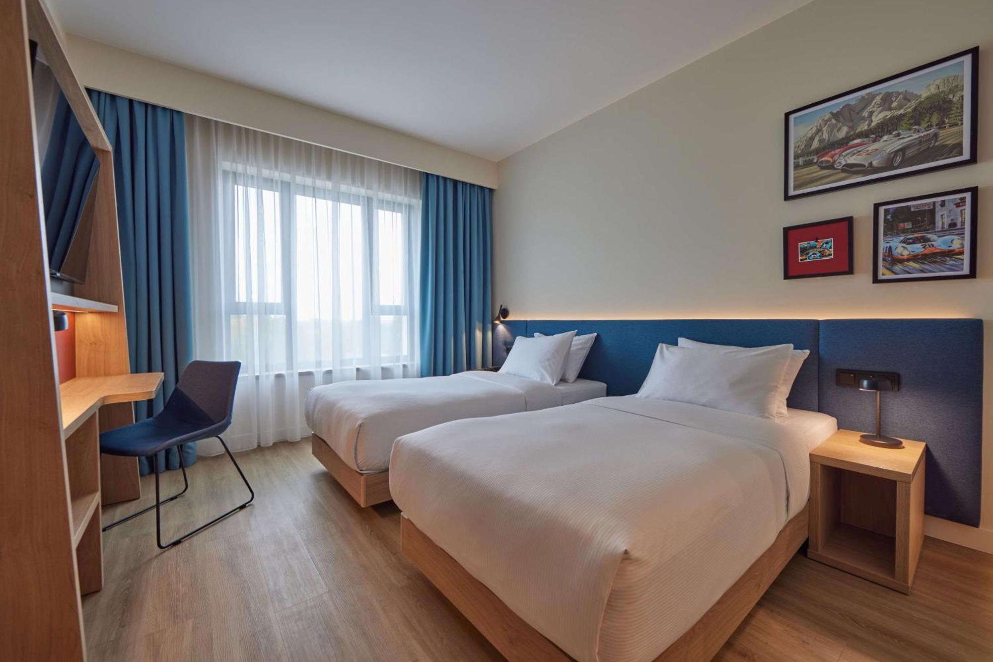 Hotel Hampton By Hilton Poznan Swarzędz Extérieur photo